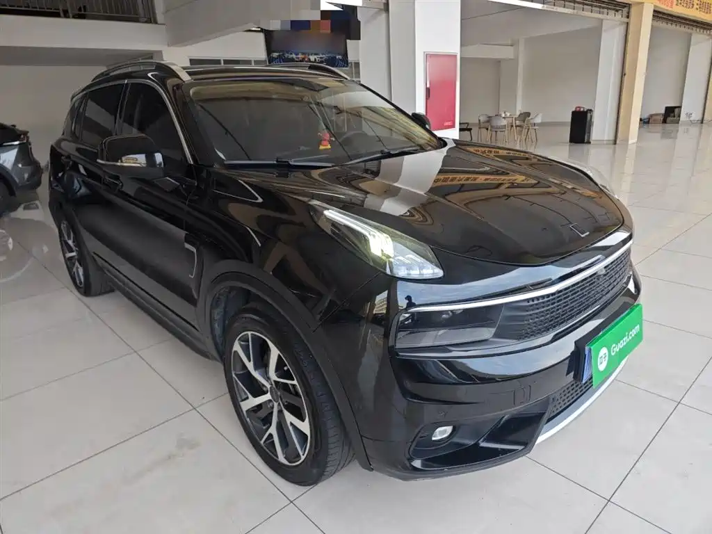 Lynk & Co 01 2017 2.0T AWD Pro фото 4