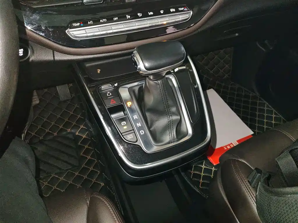 GAC Trumpchi Trumpchi M6 2019 270T DCT Premium Edition (6-seater) (China VI) фото 14