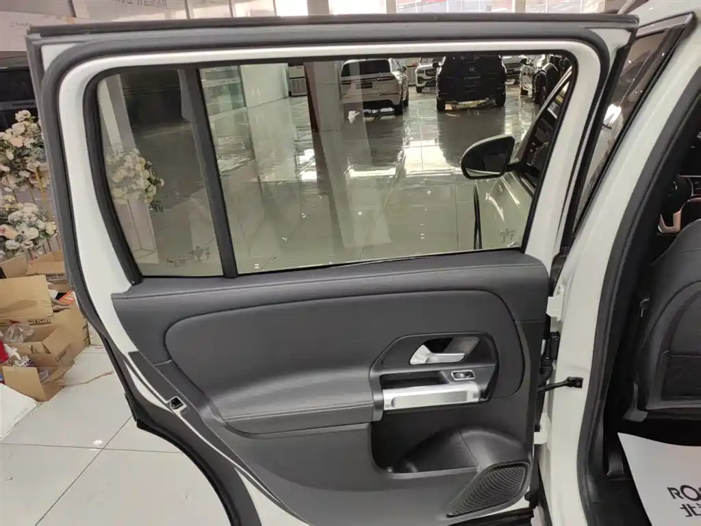 Mercedes-Benz GLB 2020 Facelift GLB 200 Style фото 26