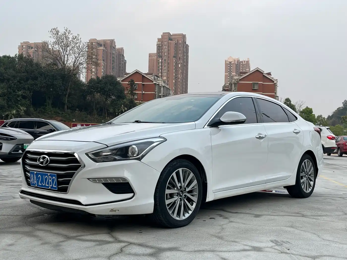 HYUNDAI NAME PICTURE