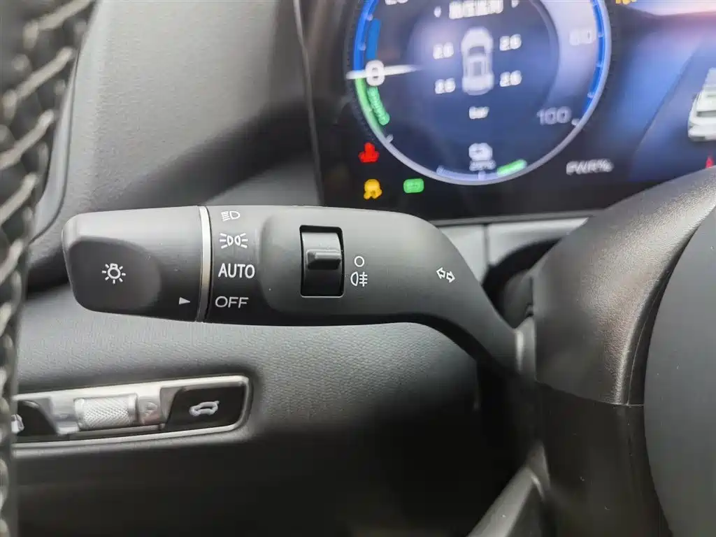 Hongqi HS3 PHEV 2025 125km Jingwei 2 Million Commemorative Edition фото 21