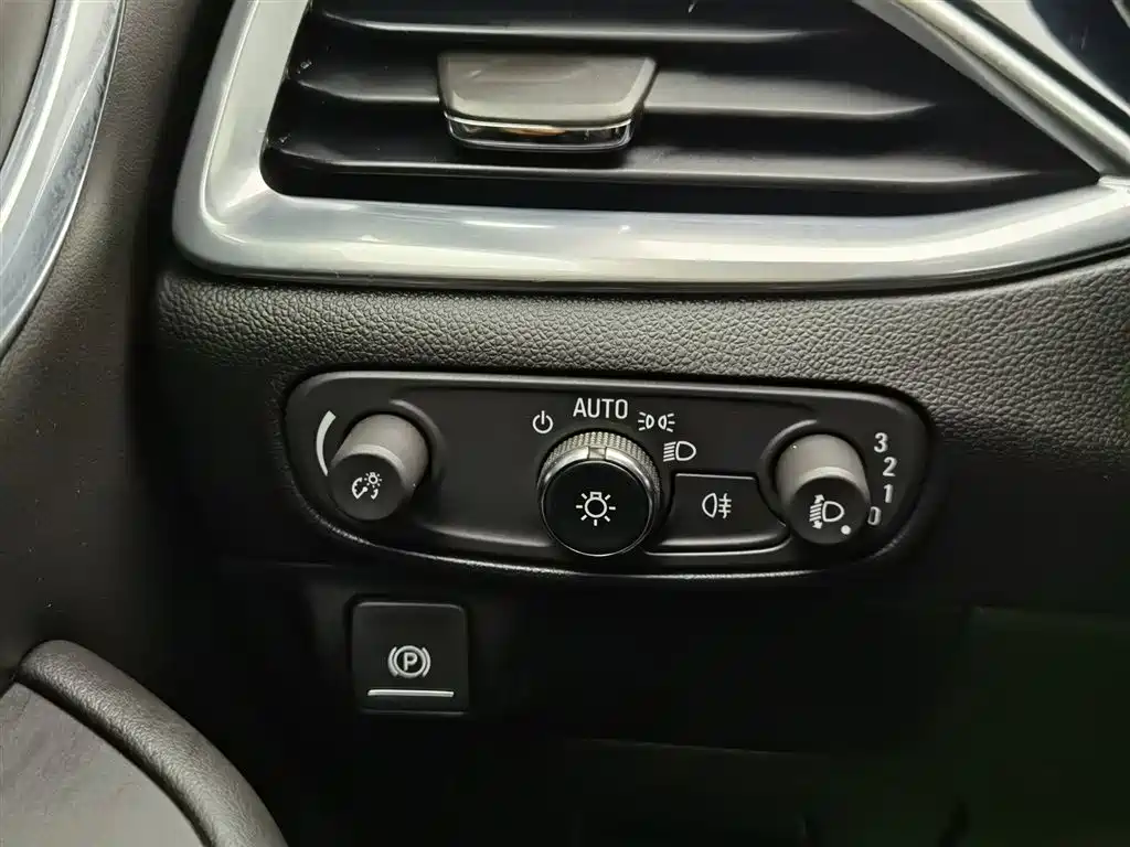 Buick Enclave 2022 652T 2WD Premium 7-Seater фото 21