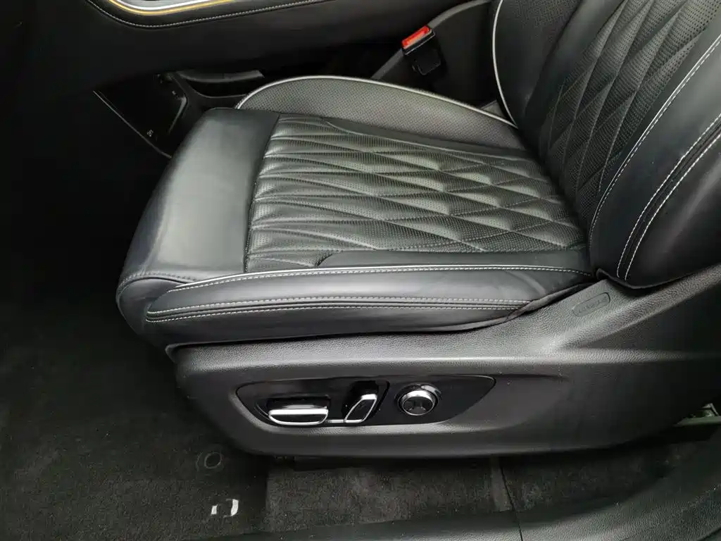 GAC TRUMPCHI GS8