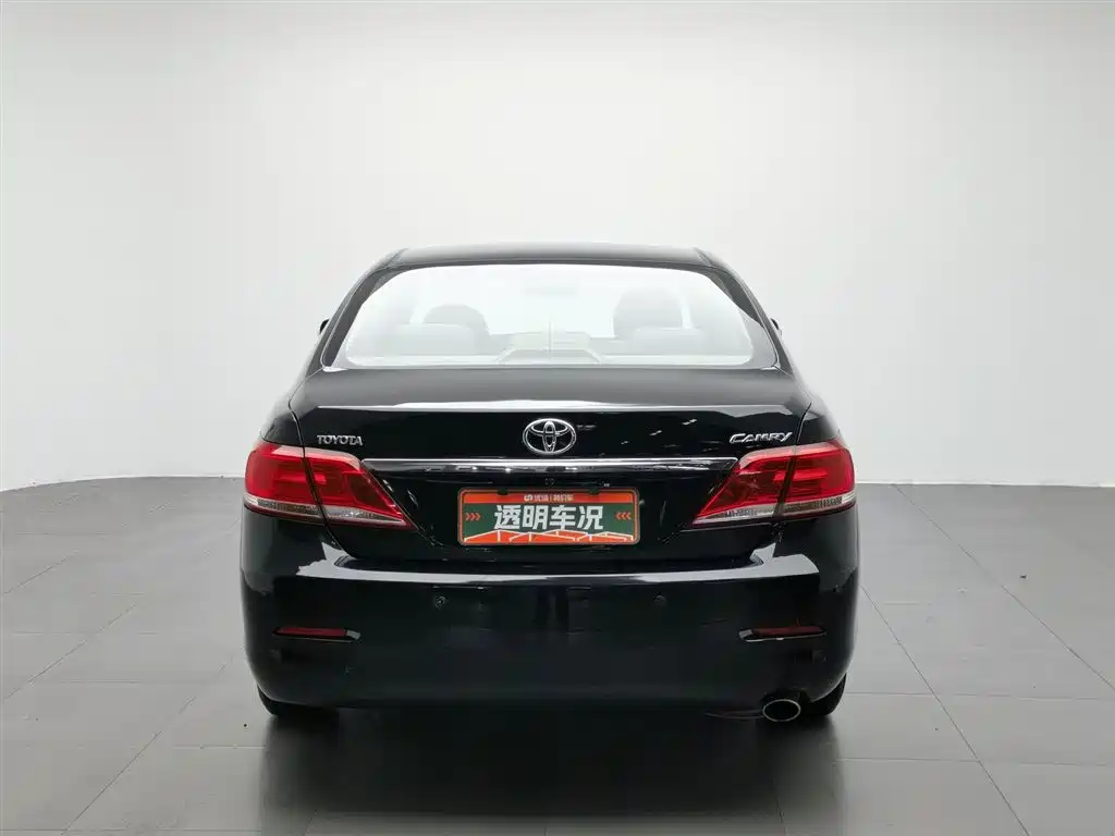 Toyota Camry 2011 200E Elite Sunroof Edition фото 4