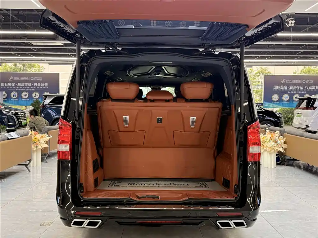 Mercedes-Benz Vito 2021 2.0T Elite 7-Seater фото 29
