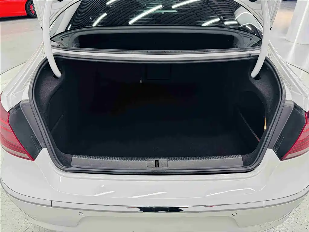 Volkswagen FAW-Volkswagen CC 2015 1.8TSI Luxury фото 22