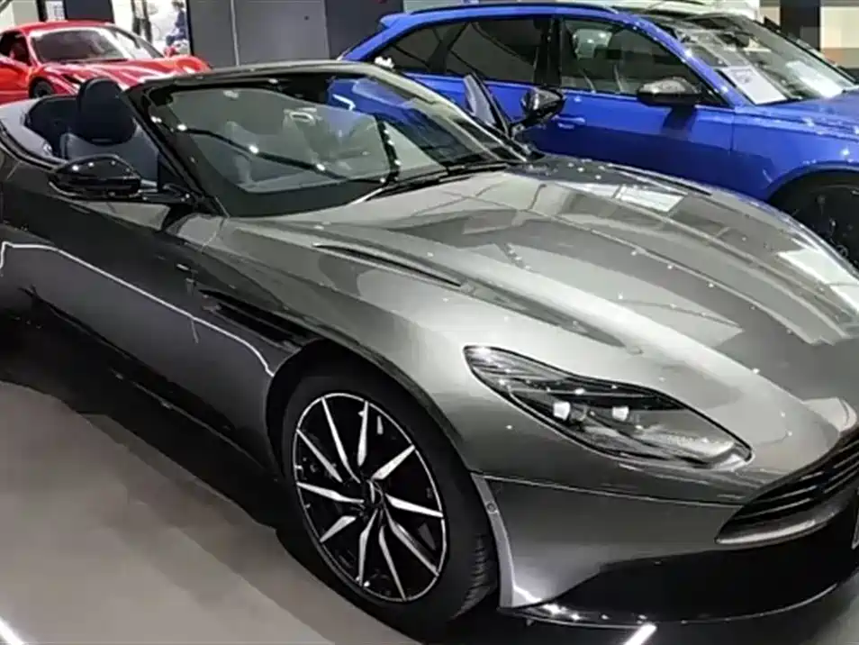 Aston Martin DB11 2020 4.0T V8 Volante фото 3