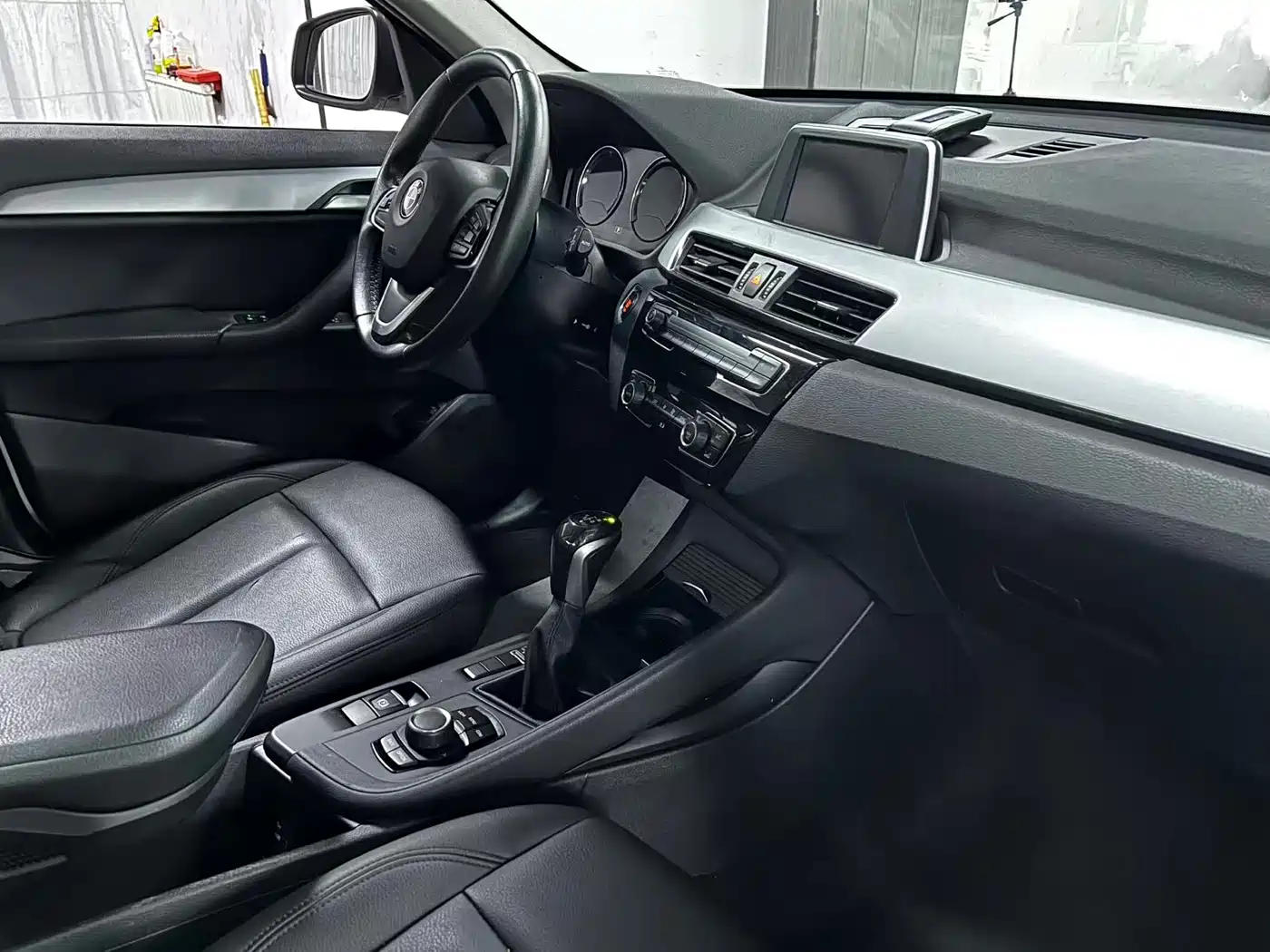 BMW X1 2019 sDrive18Li Fashion Model фото 9