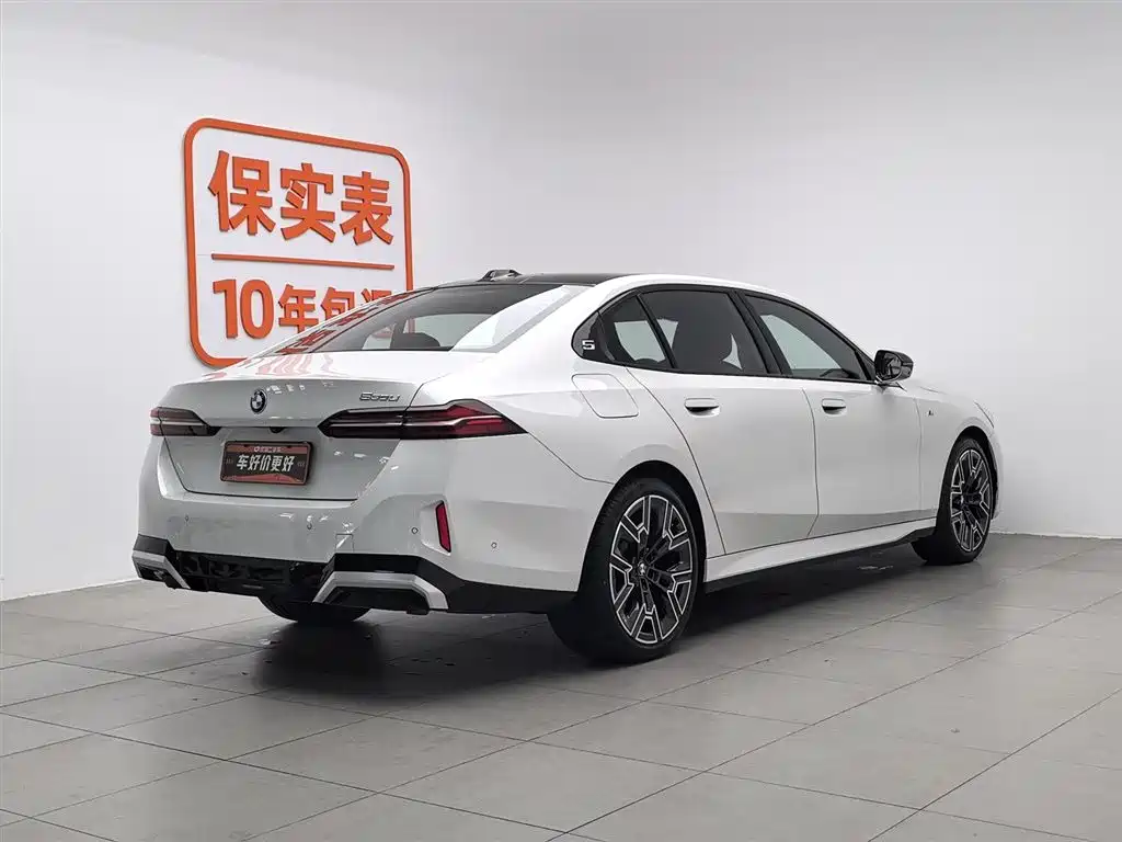 BMW 5 Series 2024 530Li Premium M Sport Package фото 2
