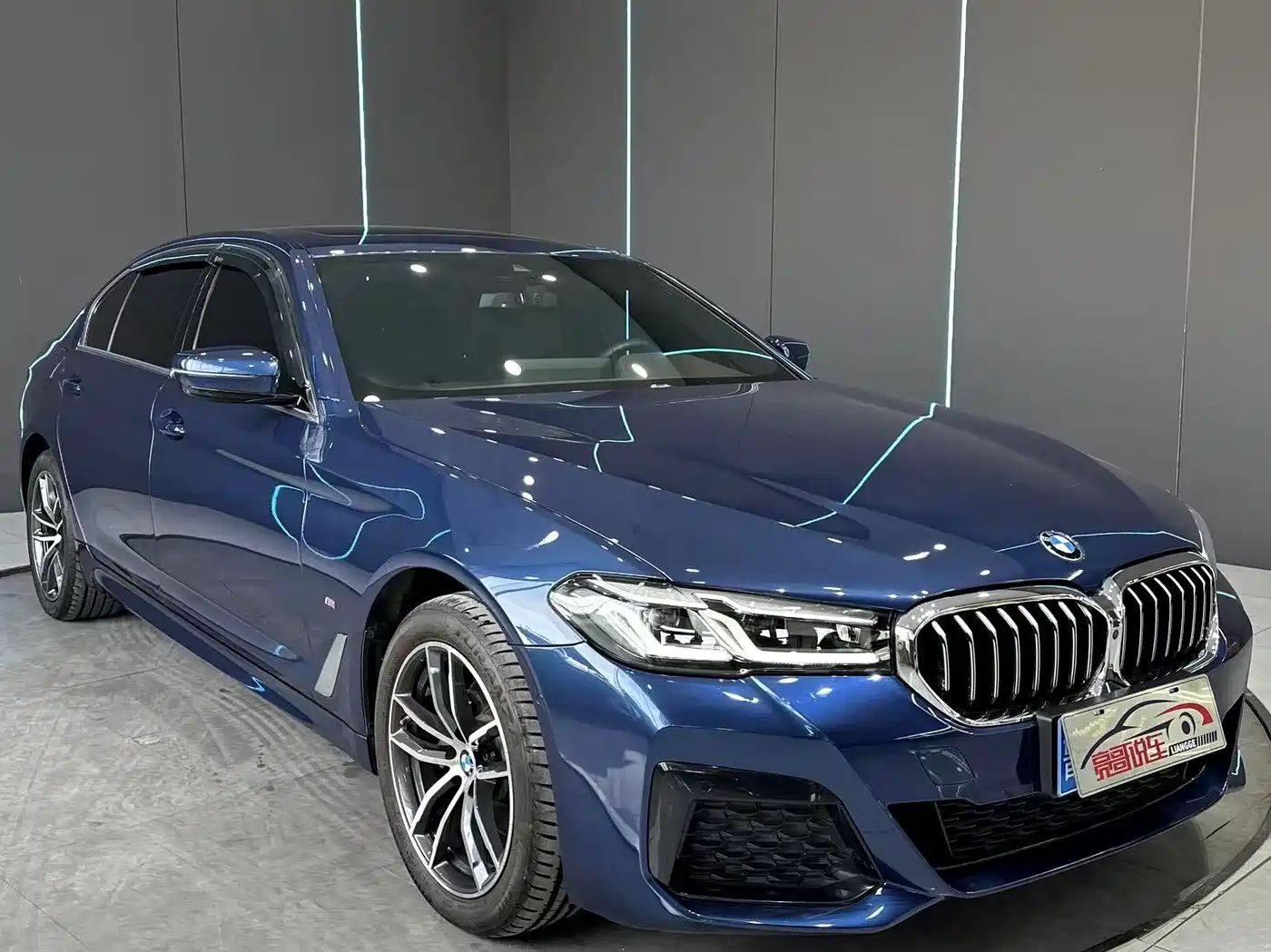BMW 5 Series 2021 525Li M Sport Package фото 3