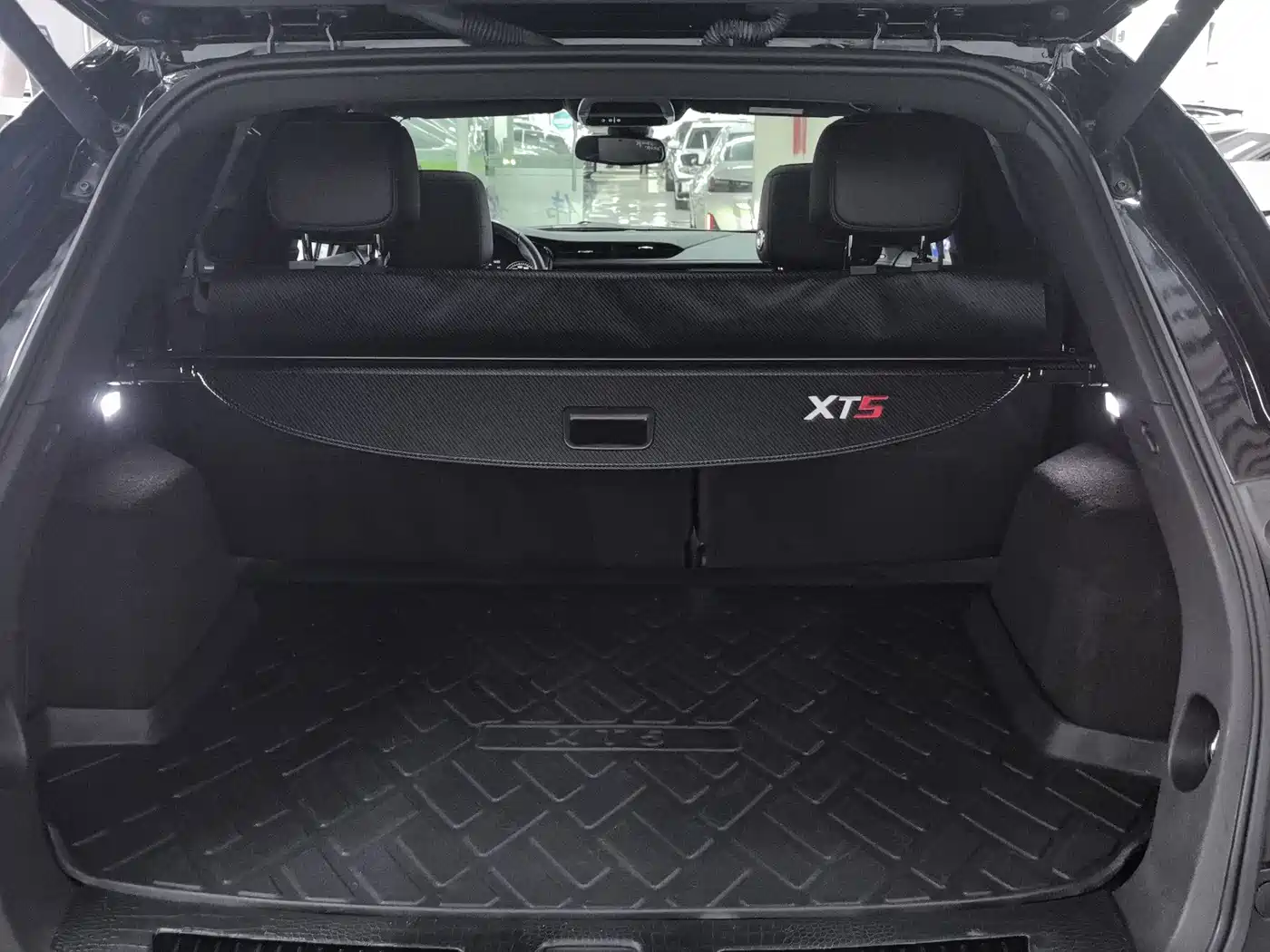 CADILLAC XT5