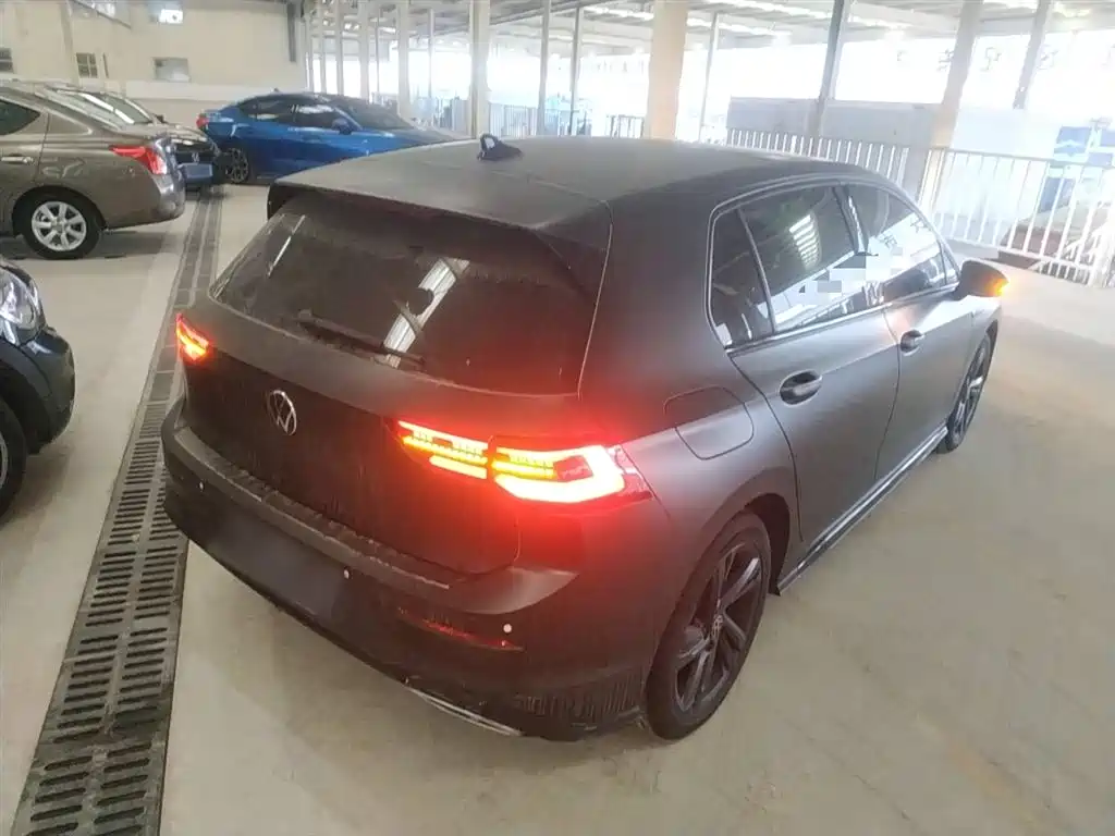 Volkswagen Golf 2023 Facelift 280TSI DSG R-Line Lite фото 7
