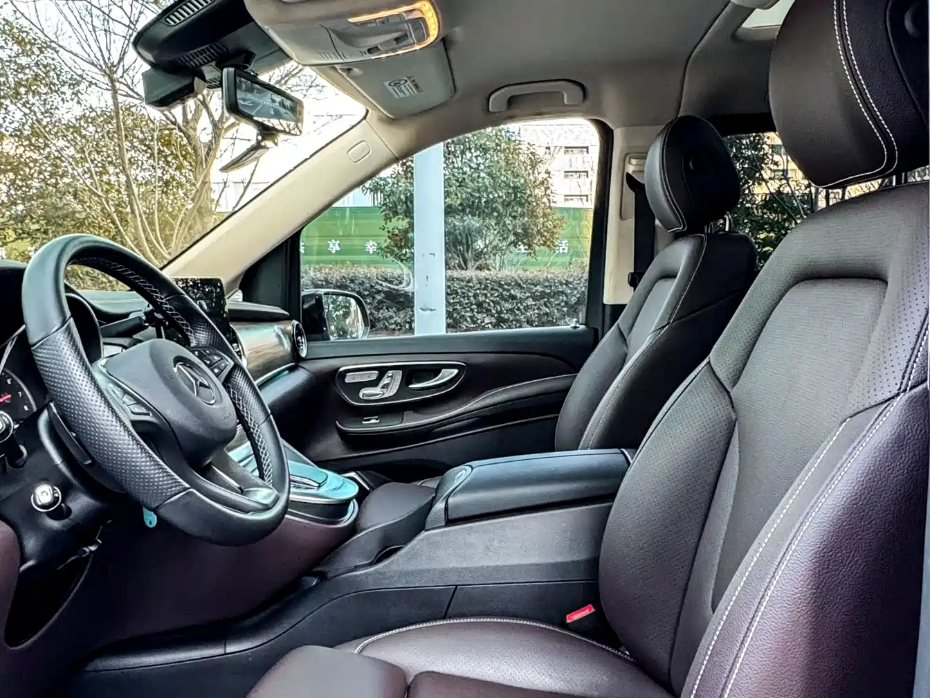 MERCEDES-BENZ V CLASS