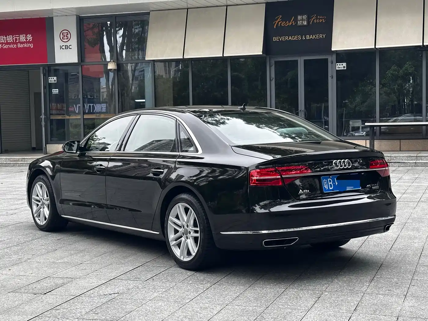 Audi A8 2016 A8L 45 TFSI quattro Comfort фото 4