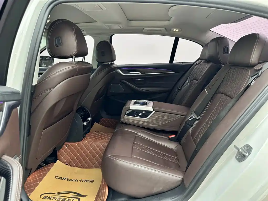 BMW 5 Series 2018 530Li Exclusive Luxury Package фото 9