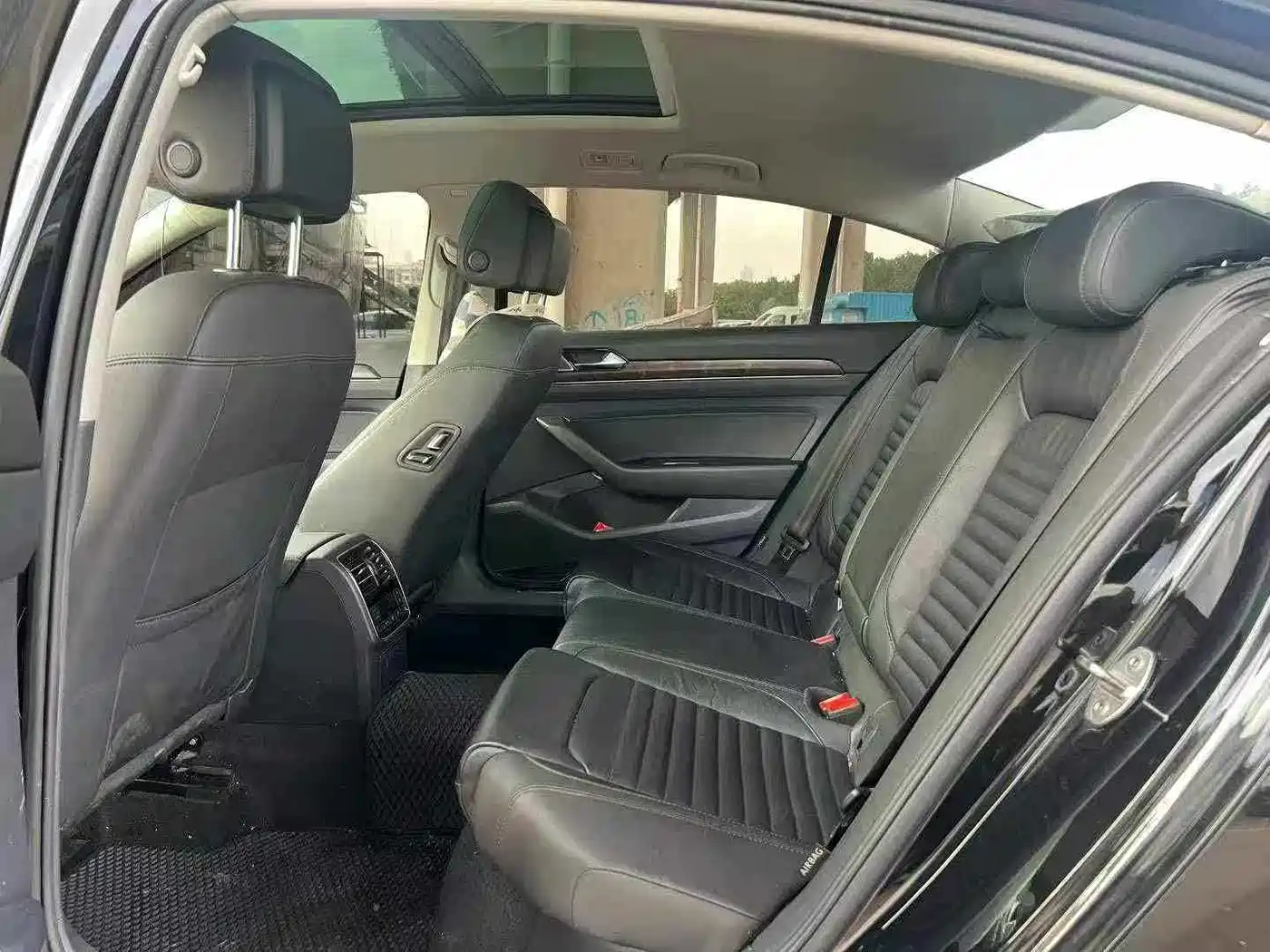 Volkswagen Magotan 2019 330TSI DSG Luxury Class China VI фото 7