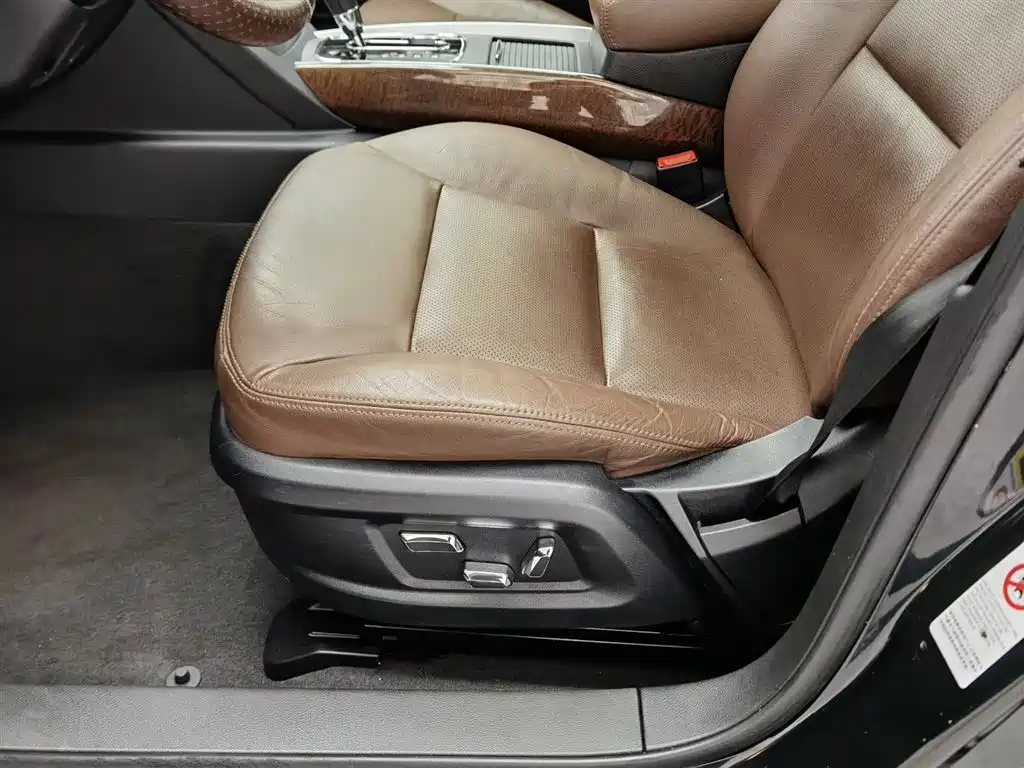 Hongqi H7 2015 2.0T Luxury фото 20