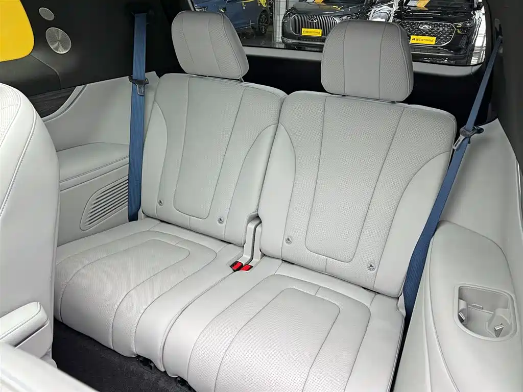 AITO Wenjie AITO M9 2025 Extended Range Ultra 52kWh 6-Seater фото 19