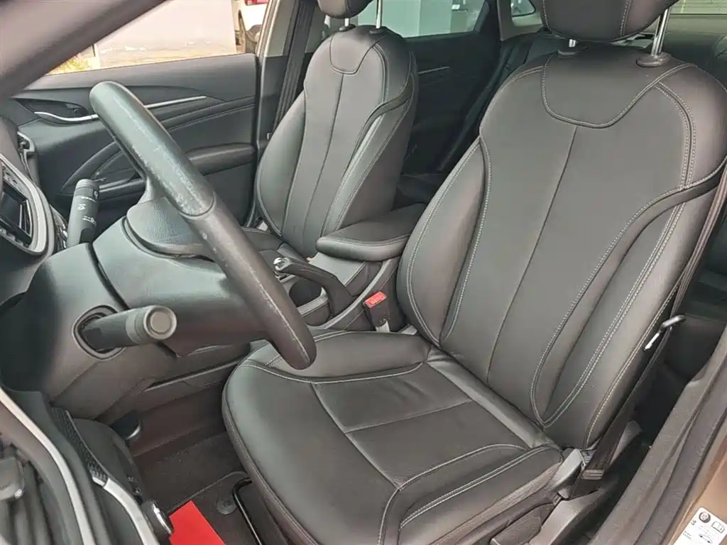 Buick Excelle 2015 15N Automatic Luxury фото 15