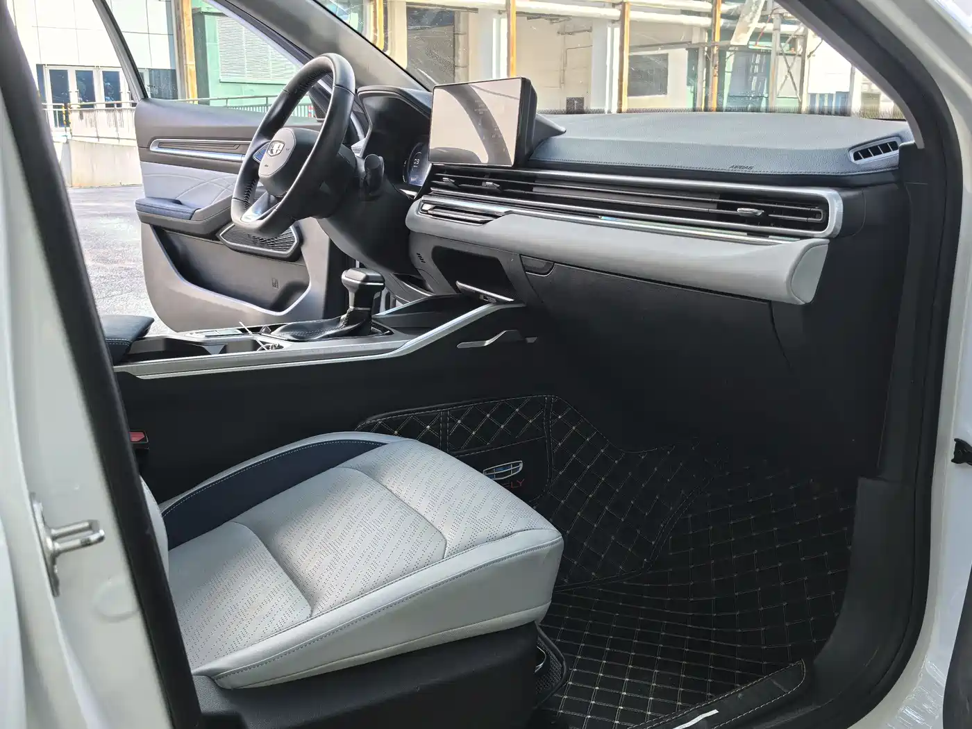 GEELY AUTOMOBILE EMGRAND