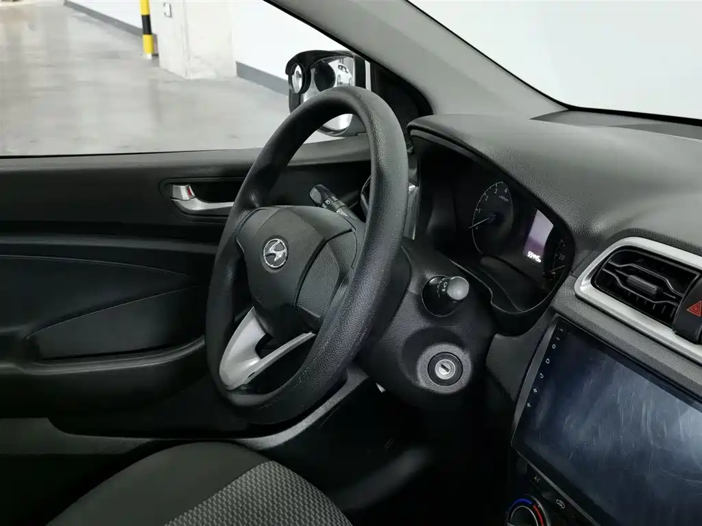 Hyundai Verna 2017 1.4L Manual Color Edition (China V) фото 22