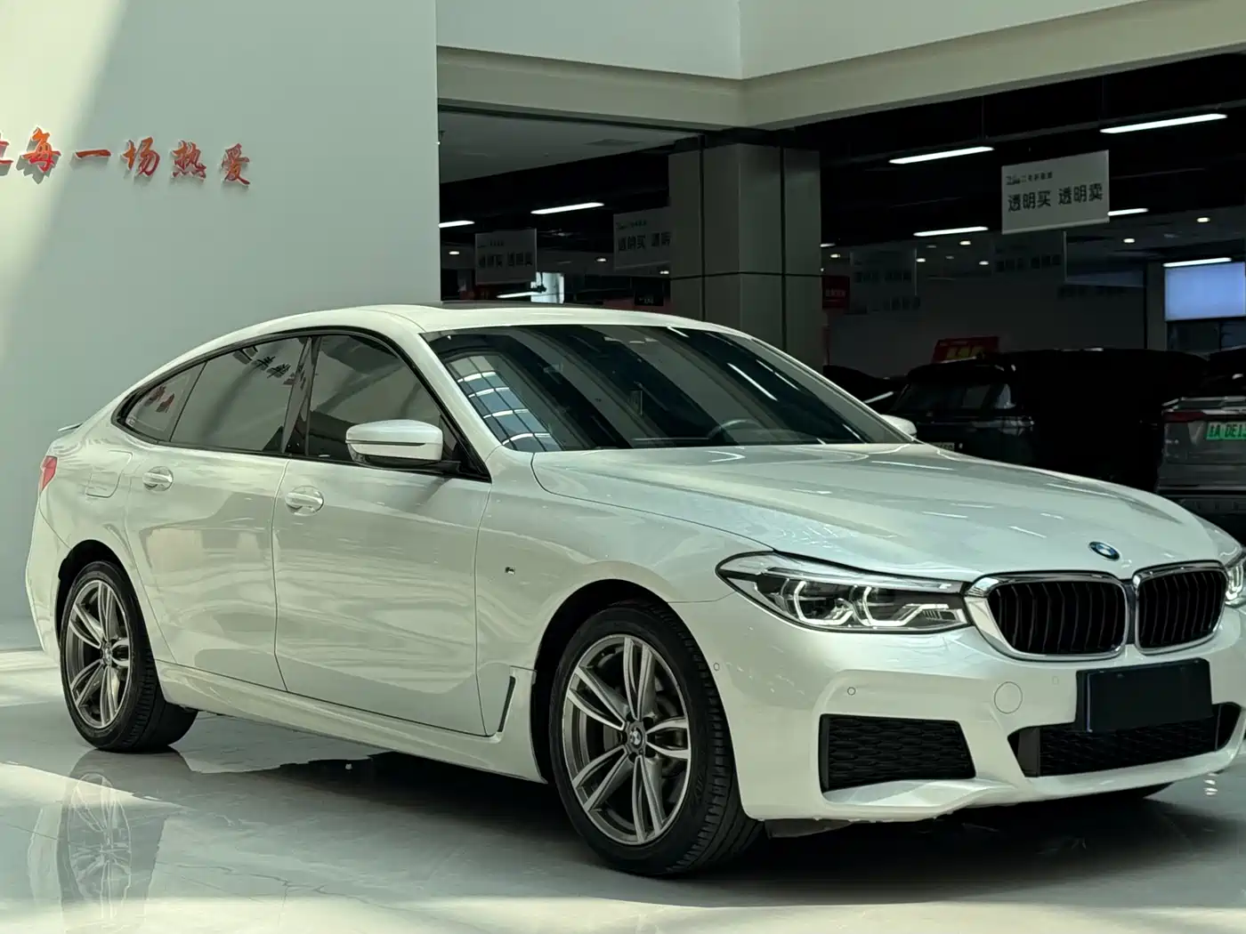 BMW 6 Series GT 2019 630i M Sport Package фото 3