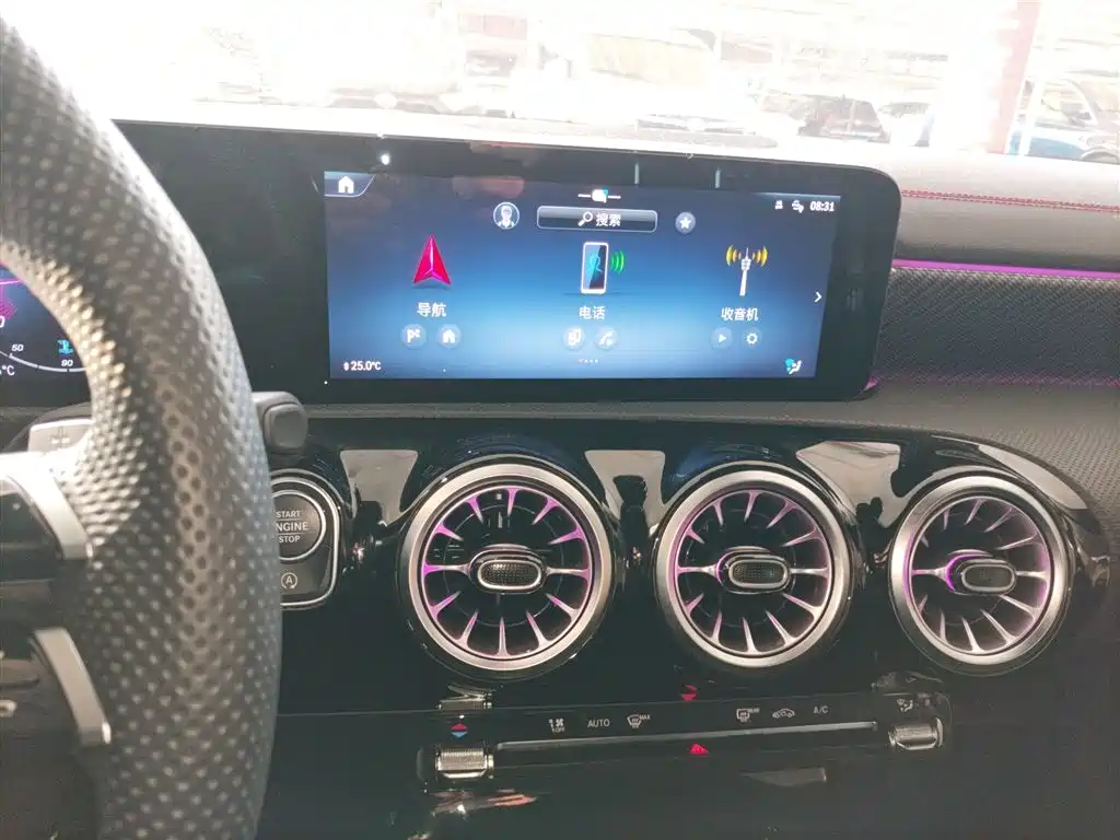Mercedes-Benz A-Class 2023 A 200 L Fashion фото 9