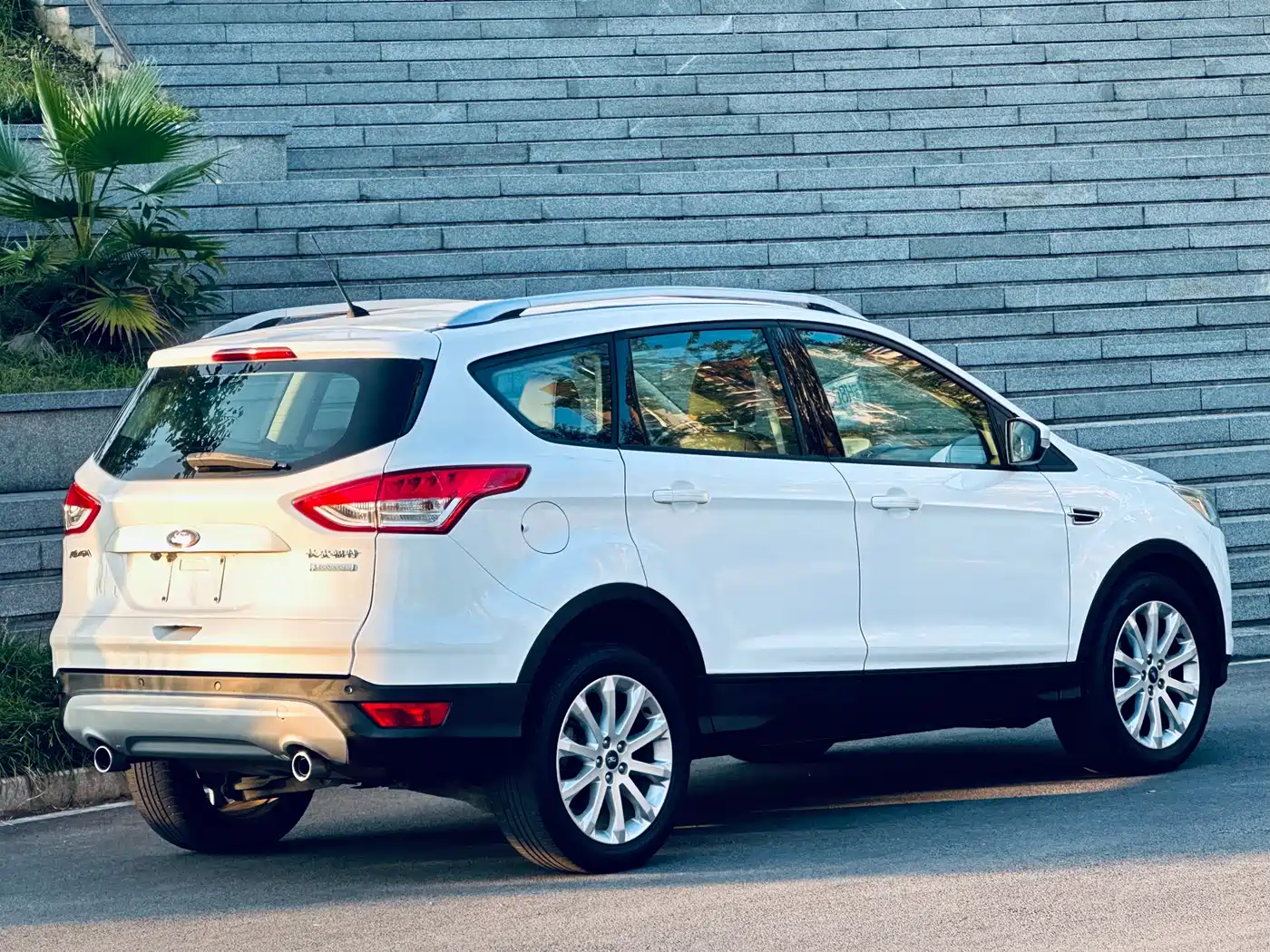 Ford Kuga 2014 2013 1.6L GTDi FWD Comfort