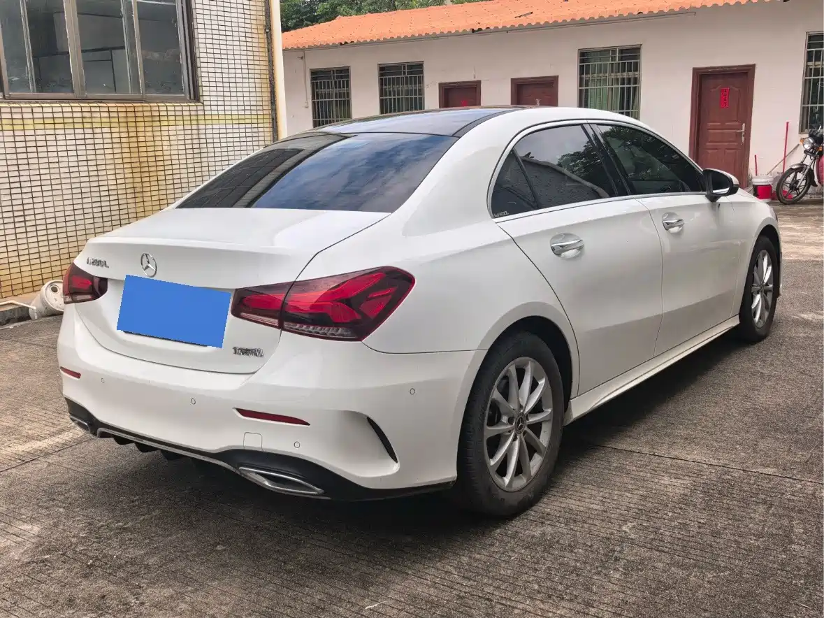 Фото 5 - Mercedes-Benz A-Class