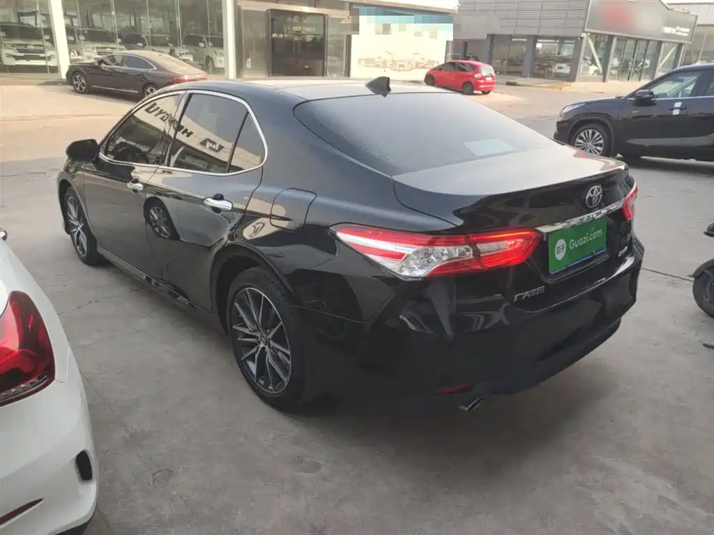 Toyota Camry 2021 2.5G Luxury Edition фото 5