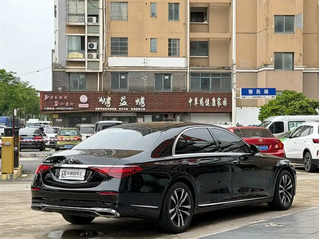 MERCEDES-BENZ S-CLASS