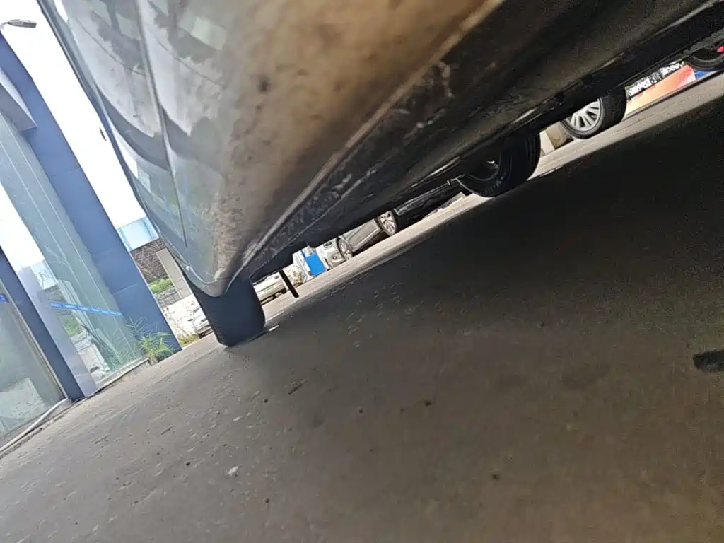 Фото 21 - Changan Eado