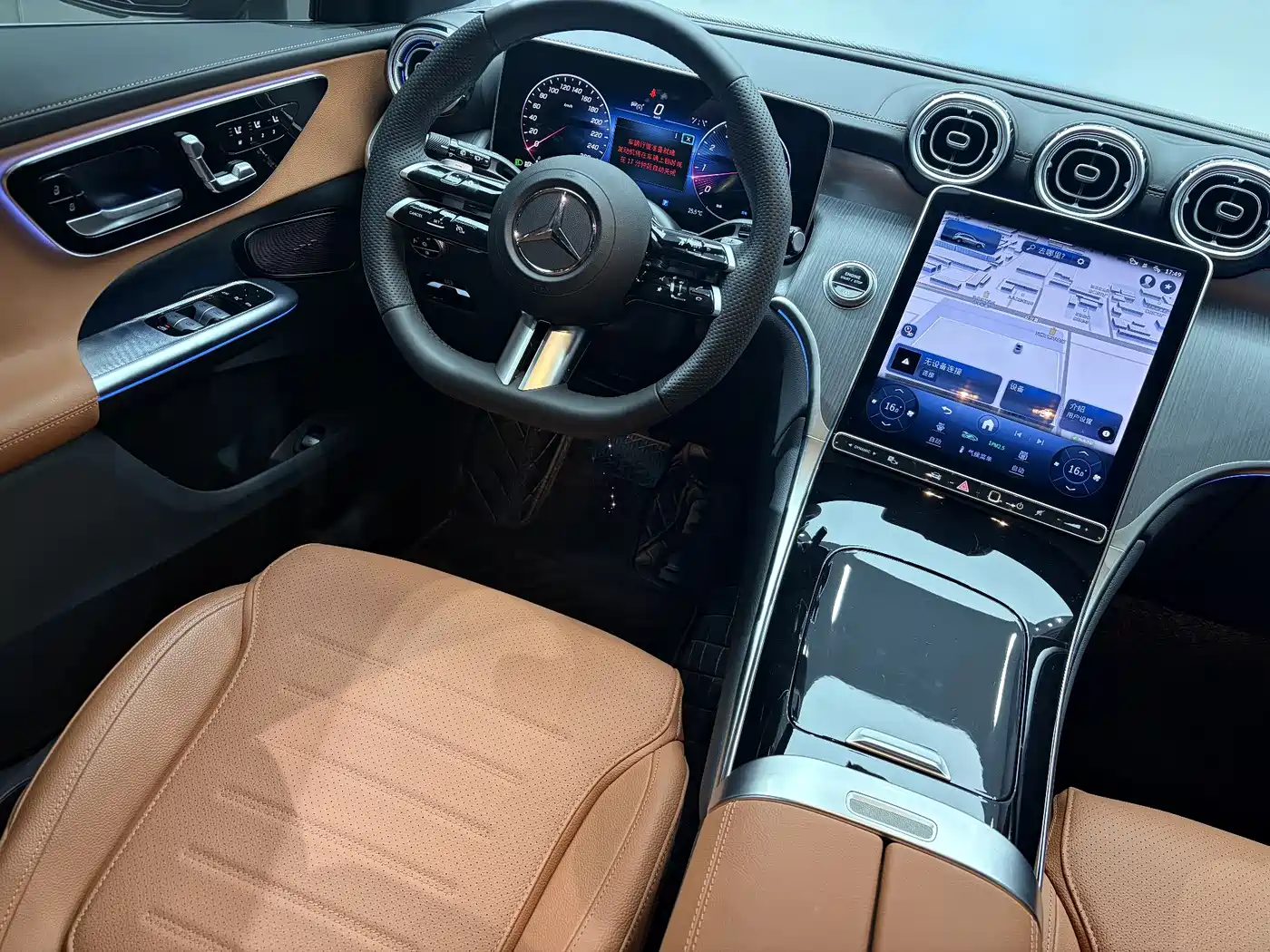 Mercedes-Benz GLC 2024 GLC 260 L 4MATIC Luxury 5-seater фото 8