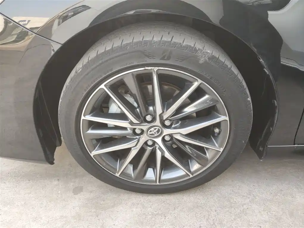 Toyota Camry 2021 2.5G Luxury Edition фото 23