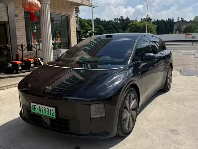  Li Auto Li Auto i6 2025 2WD Base Model