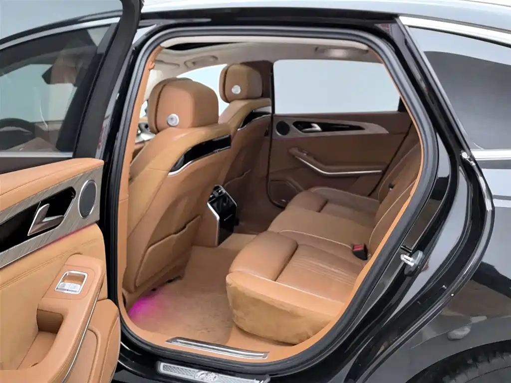 Hongqi H9 2020 2.0T Smart Connection Qi Chang Edition фото 15