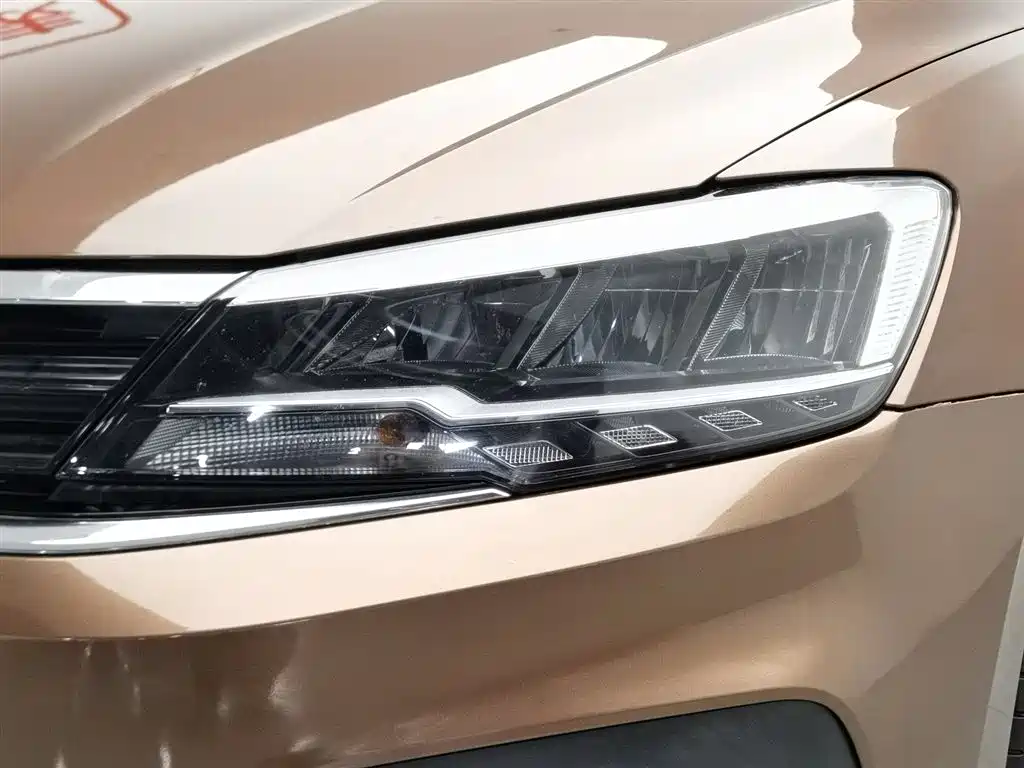 Volkswagen Lamando 2019 230TSI Manual Trend Edition China V фото 7
