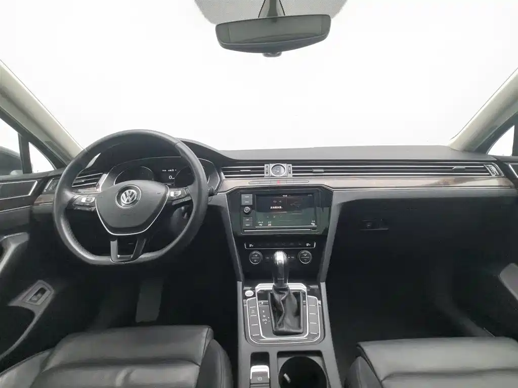 Volkswagen Magotan 2019 380TSI DSG Luxury Class China VI фото 5