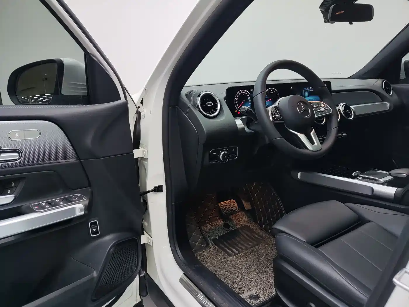 Mercedes-Benz GLB 2021 GLB 180 Dynamic фото 8
