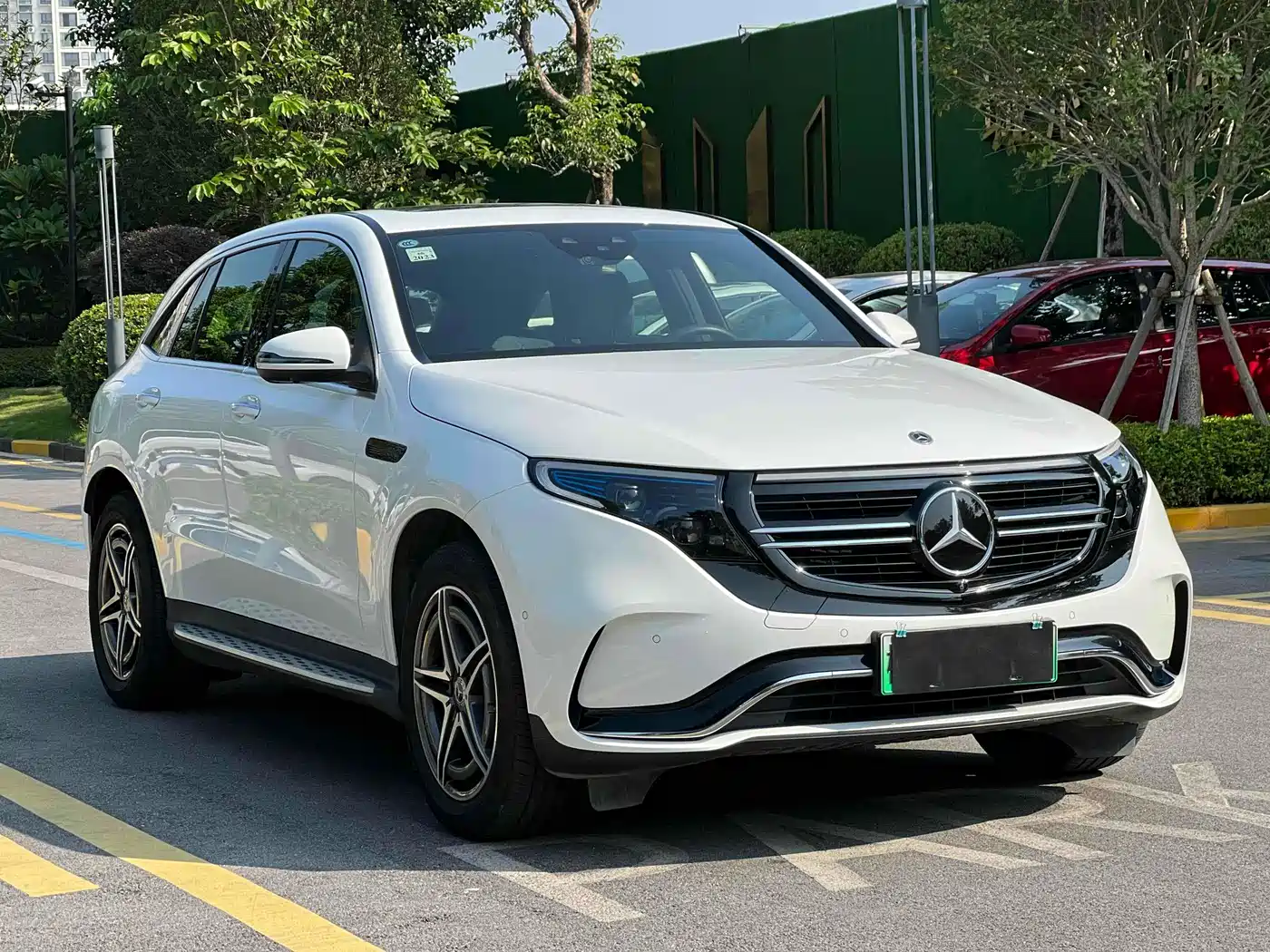 MERCEDES-BENZ EQC