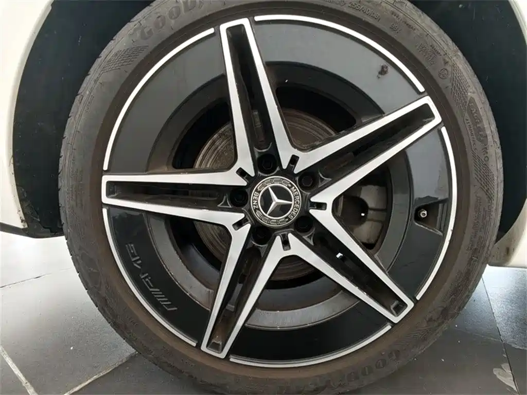 Mercedes-Benz C-Class 2024 Facelift III C 260 L Night Sport Edition фото 13