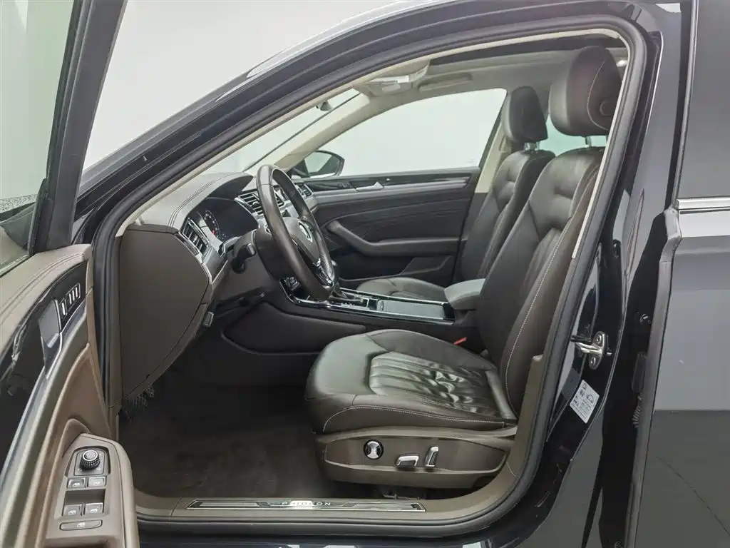Volkswagen Phideon 2021 380TSI Luxury Edition фото 10