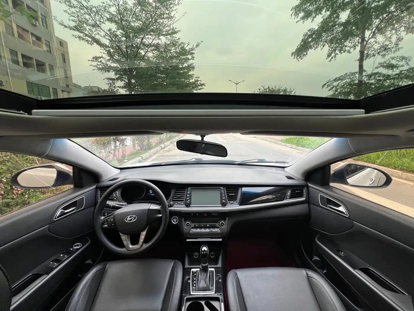 HYUNDAI NAME PICTURE