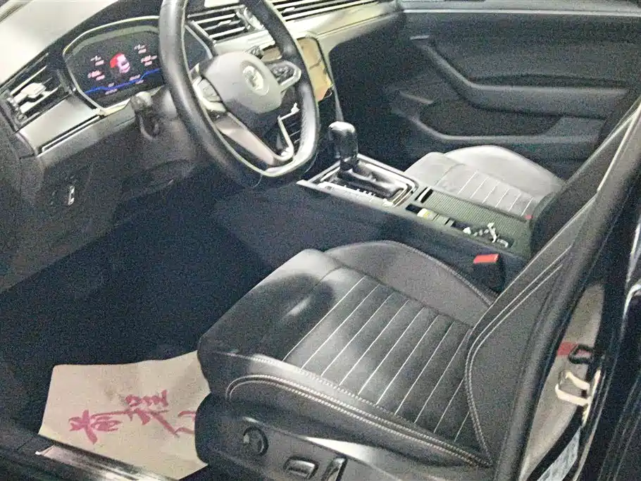 Volkswagen Magotan 2020 330TSI DSG Luxury фото 9