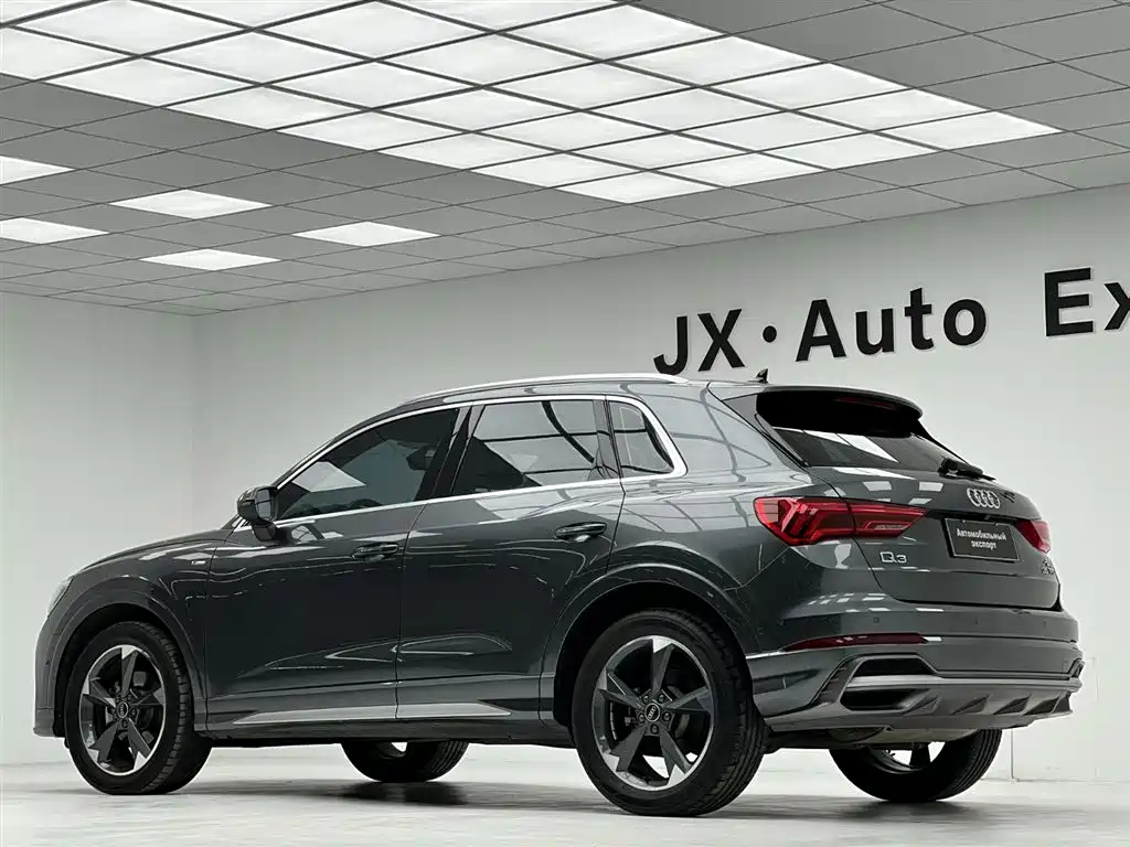 Audi Q3 2022 35 TFSI Fashion Dynamic фото 9