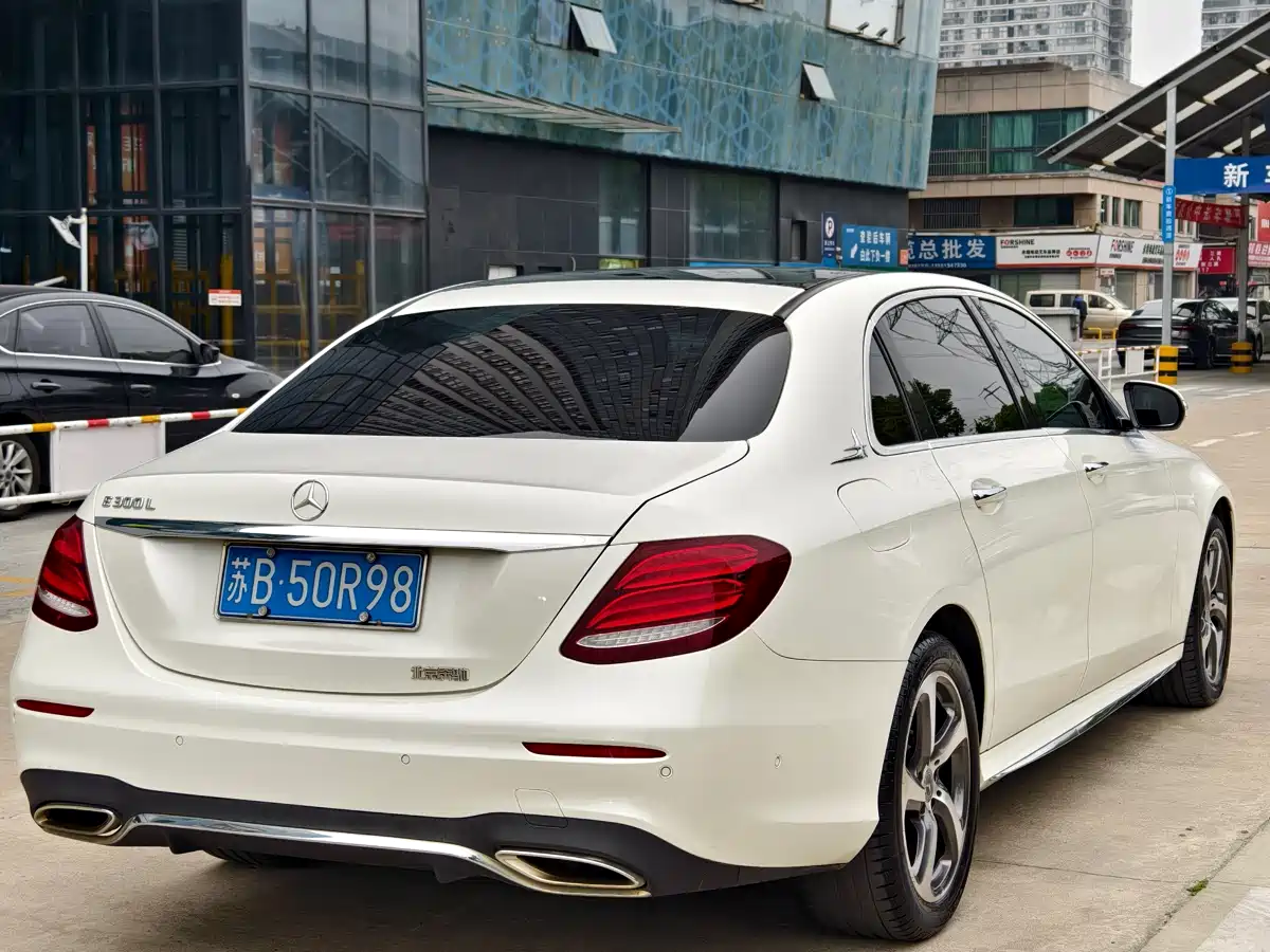 Mercedes-Benz E-Class 2017 E 300 L Sport Luxury фото 7