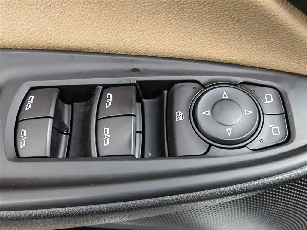 Buick GL6 2021 323T Mild Hybrid Connected Premium Trim фото 9