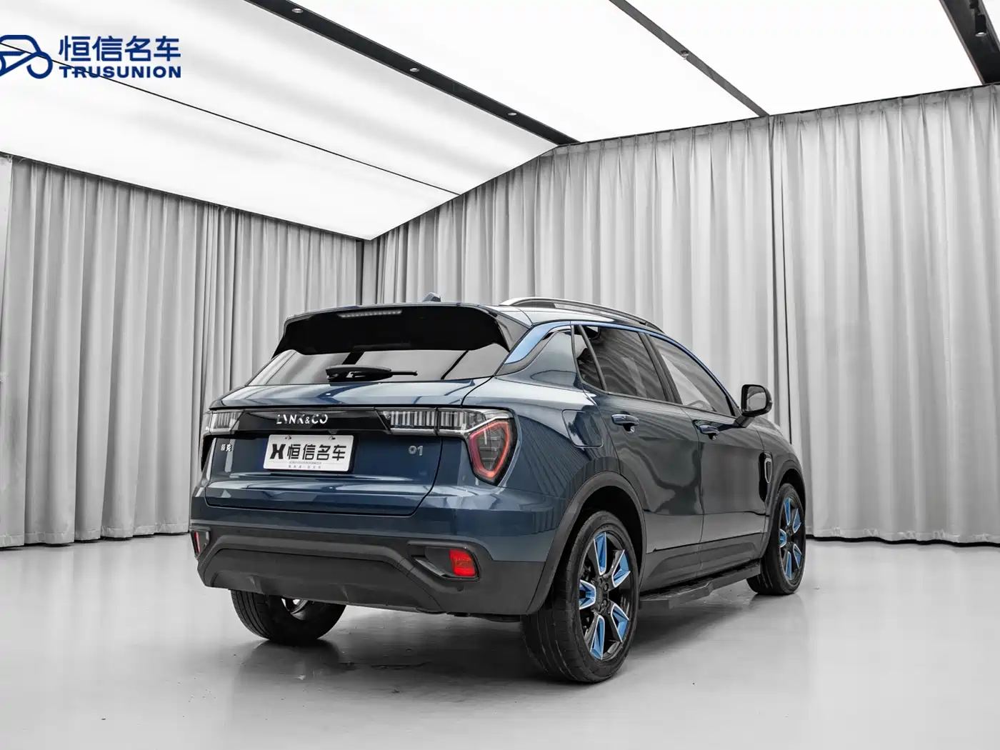 Lynk & Co 01 2019 2.0T 2WD Shine Pro Version China VI фото 5