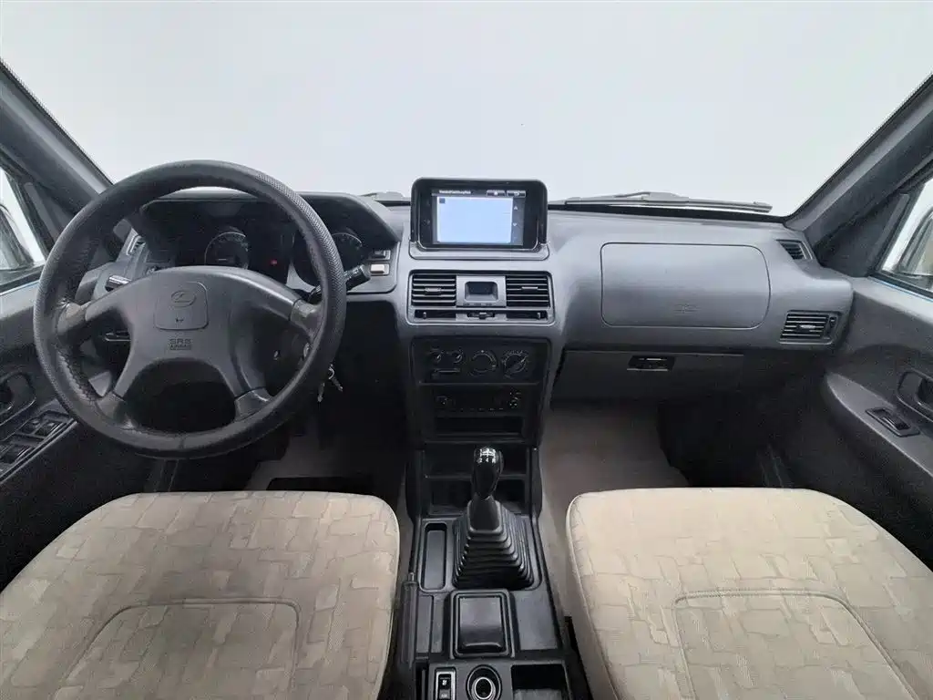 Leopaard Liebao 6481 2014 2.2L Manual 2WD фото 5