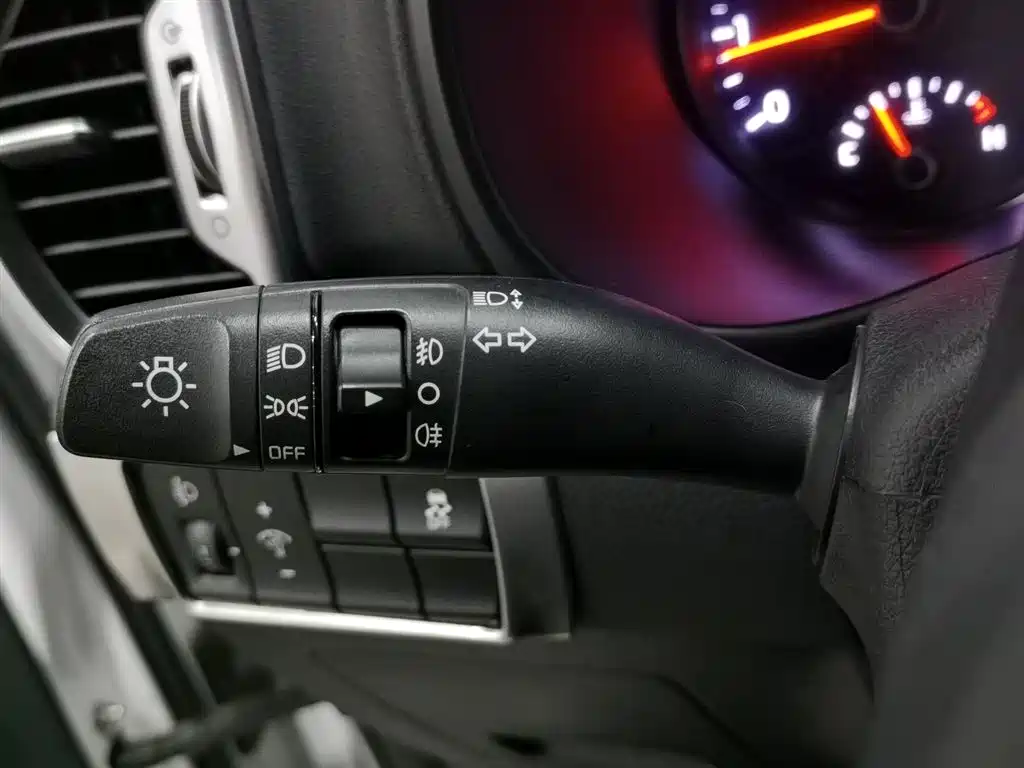 Kia KX5 2016 Model 1.6T Automatic 2WD DLX фото 21